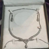 سرویس طلاسفید