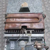 ابگرمکن بوتان خیلی تمیز|آبگرمکن، پکیج، شوفاژ|آشخانه, |دیوار