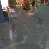 یک ست میوه خوری و سوپ خوری