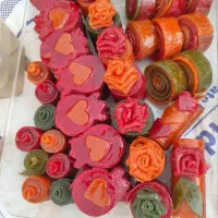 استخدام خانم و اقا برای لواشک