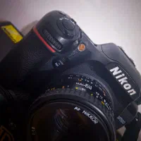 دوربین عکاسی حرفه ای. Nikon