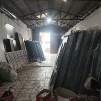 نیروی کار در تولیدی درب