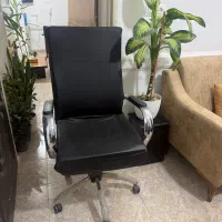صندلی مدیریت در حد نو