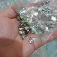 تعداد زیادی وسایل ساخت بدلیجات بند عینک