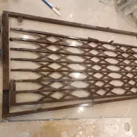درب آکاردئونی کاملا سالم و رنگ شده