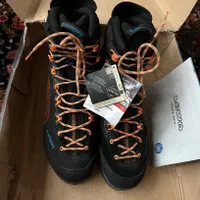 کفش کوهنوردی