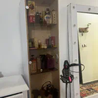 کمد ویترین.