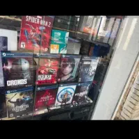 تعداد خیلی‌ زیادی سیدی کامپیوتر