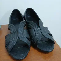 صندل تابستانی چرم کاملا نو، سایز ۳۹|کیف، کفش، کمربند|تهران, امام حسین|دیوار