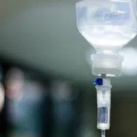 خدمات پرستاری و مراقبتی در منزل