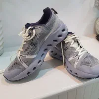 کفش OC سایز ۴۳ اصل ویتنام .نو نو