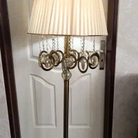 آباژور کنار سالنی