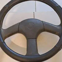 یه عدد فرمون و یه عدد زنجیر بفروش میرسد.