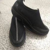 کفش پیاده روی