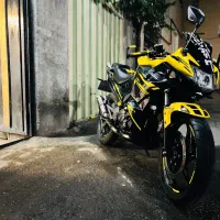 مگلی 1402|موتورسیکلت|نیشابور, گنبد سبز|دیوار