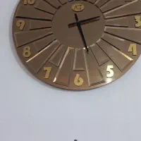 ساعت دیواری