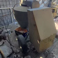 میکسر برقی|ماشین‌آلات صنعتی|بروجن, |دیوار