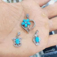 آویز گردنی نقره زنونه نگینهای فیروزه و معدنی