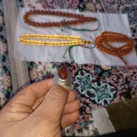 فروش تسبیح کهربا سندلوس و انگشتر عقیق