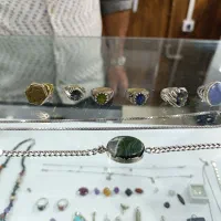 تعدادی انگشتر و نقره گرمی۱۳۰