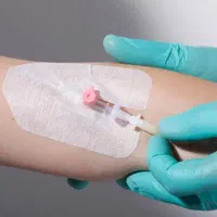 مبتدی آمپول زدن سونداژ خونگیری بخیه زدن
