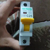 یک عدد فیوز ۲۵ نو استفاده نشده