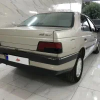 پژو ۴۰۵ مدل ۸۵ متالیک .دو لکه رو گلگیر عقب رنگ شده