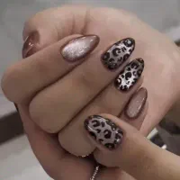 کاشت و ترمیم ناخن