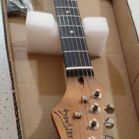 گیتار الکتریک، ترکیبی از کیفیت و قیمت|گیتار، بیس، امپلیفایر|صدرا-فارس, فاز ۱|دیوار