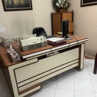 مبلمان اداری ( میز ال شکل مبل دور و پایه استیل )