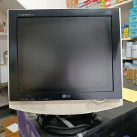 مانیتور الجی بسیار تمیز