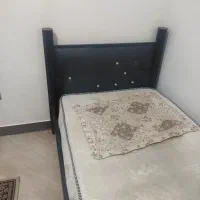 تخت فلزی یک نفره