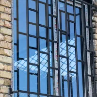 درب و پنجره و توری کشویی محمدزاده|مصالح و تجهیزات ساختمان|ارومیه, |دیوار