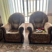 یک دست مبل هفت نفره با یک عدد کریربچه