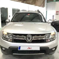 رنو داستر ۲۰۱۷ پشت فنس