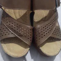 صندل زنانه و کیف کمری
