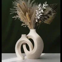 گلدان و گل هدیه نوزاد هردو نو هست