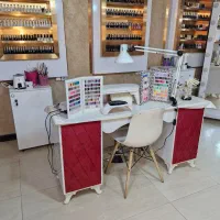 اجاره لاین کاشت ناخن و لاین های زیبایی حرفه ای|اجارهٔ دفتر کار، اتاق اداری، مطب|اصفهان, خانه اصفهان|دیوار