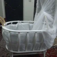 گهواره چوبی بچگانه ـ سیسمونی نوزاد|تخت و صندلی بچه|برازجان, |دیوار