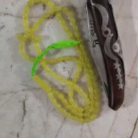 تسبیح و چاقو قدیمی|کلکسیون اشیاء عتیقه|فامنین, |دیوار