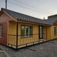 الاچیق چوبی و کانتینر
