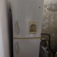 یخچال و فریزر سالم بدون آراد وتمیز