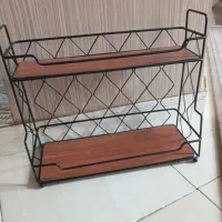 نظم دهنده و چند تا ظرف پلاستیکی