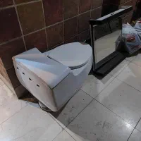 توالت فرنگی کارکرده ولی تمیز و نو....