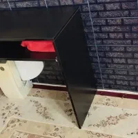 میز تحریر سالم در حد