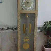 ساعت دیواری و ایستاده