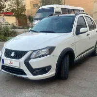 کوییک R سفید مشکی