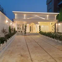 نصب و خدمات لاین نوری ، نصاب لاینر ،اجرای چراغ خطی