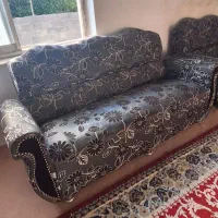 مبل ۷نفره راحتی سالم و تمیز به همراه میز عسلی|مبلمان خانگی و میز عسلی|بندر انزلی, گلشن|دیوار
