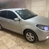 رنو ساندرو ۱۳۹۶ اتومات نقره ای